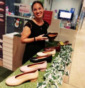 Solescape Shoes | Podiatrist Solescape Experience Report | Heel Cup Stability | Stylish Wellness Woman's Dress Shoes 👡 | Orthopedic Podiatrist Approved Designs | Suitable for Foot Conditions | Flat Feet | Plantar Fasciitis | Bunions | Custom Orthotics Friendly Insoles | Singapore | Malaysia